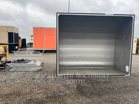 2000 KW Caterpillar 3516C, Diesel, 1800 RPM, 480V, 207 hours, 2015 - Image 7