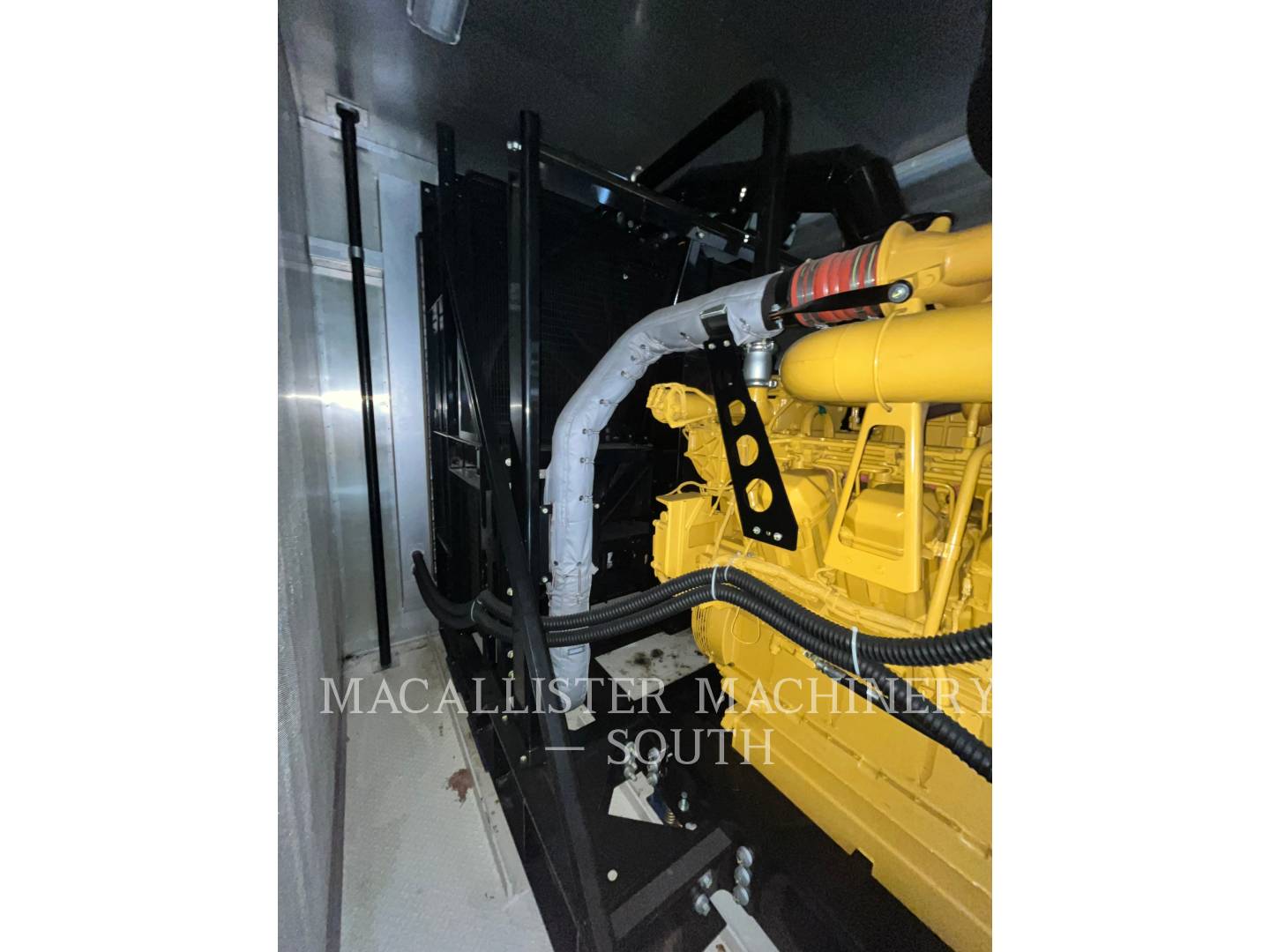 2000 KW Caterpillar 3516C, Diesel, 1800 RPM, 480V, 207 hours, 2015 - Image 8