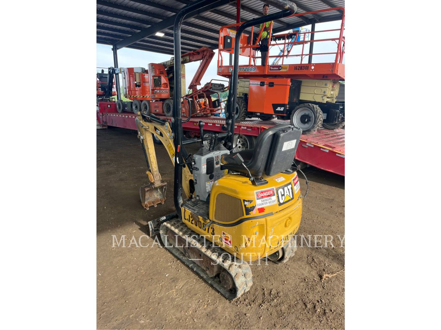 Caterpillar 300.9D, 1075 hours, S/N: LJ200873, 2017 - Image 4