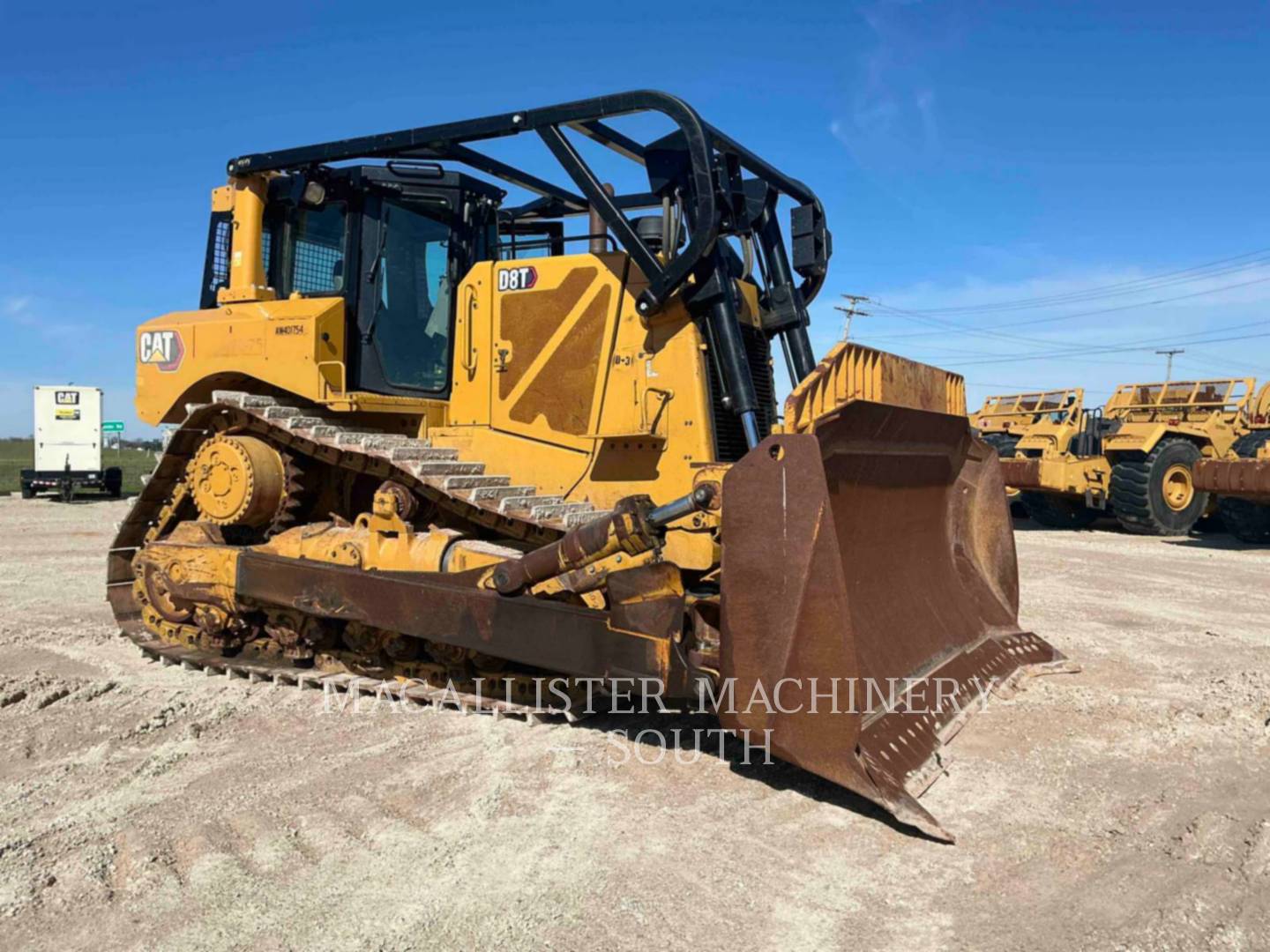 Caterpillar D8T, 3960 hours, S/N: AW401754, 2023 - Image 2