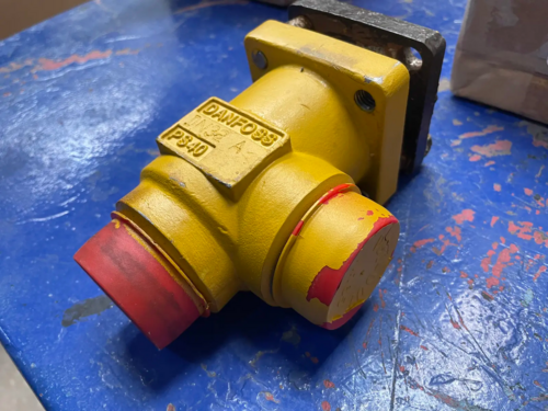 1-1/4" Danfoss #CHV32-AV, Straight Check Valve, part no. 148G3083 (2 available) - Image 3