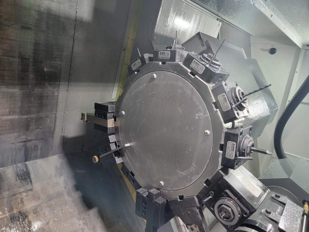 Haas #DS-30Y, CNC lathe, 23" machining length, 18" turning diameter, 10" chuck, 3" bar, 30 HP, 4,500 RPM, sub - Image 7