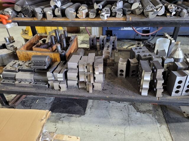 Mori Seiki #TL-40B, flat bed CNC lathe, 13.8" turning diameter, 116" Z, (2) 18" chucks, 4.6" bar, 40 HP - Image 3