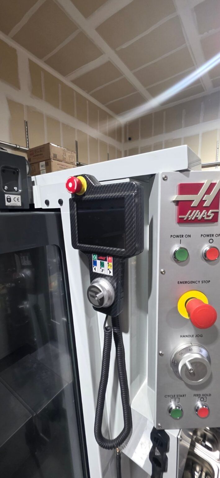 Haas #VF-2SSYT, CNC vertical machining center, 30" X, 20" Y, 20" Z, 30 HP, 12,000 RPM, CAT 40, 24 automatic - Image 4