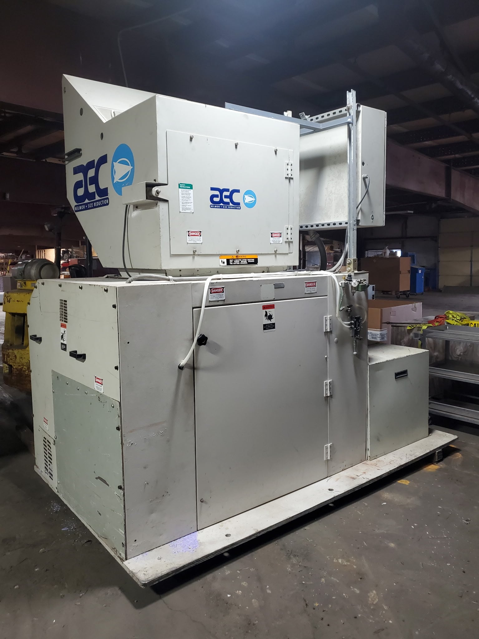 18" x 20" AEC #1820, industrial plastic granulator grinder, 50 HP, 460 V., 3-phase - Image 7