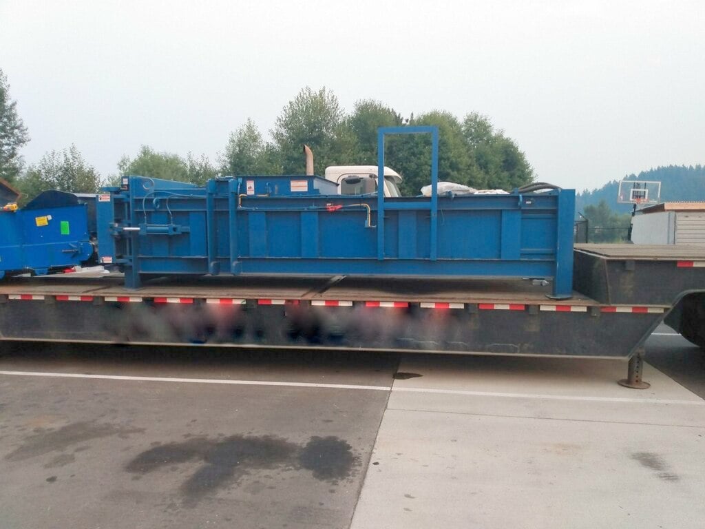 American #PW3560-820, Single Ram Horizontal Baler, adjustable infeed belt & hopper, 460 Volt, 3PH - Image 1