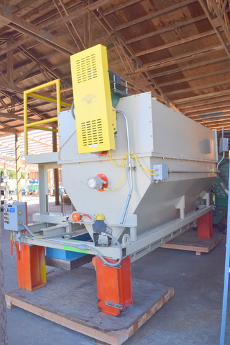 Horizontal Metering Surge Bin, 10' length, 9' surge metering bin, (2 available) - Image 5