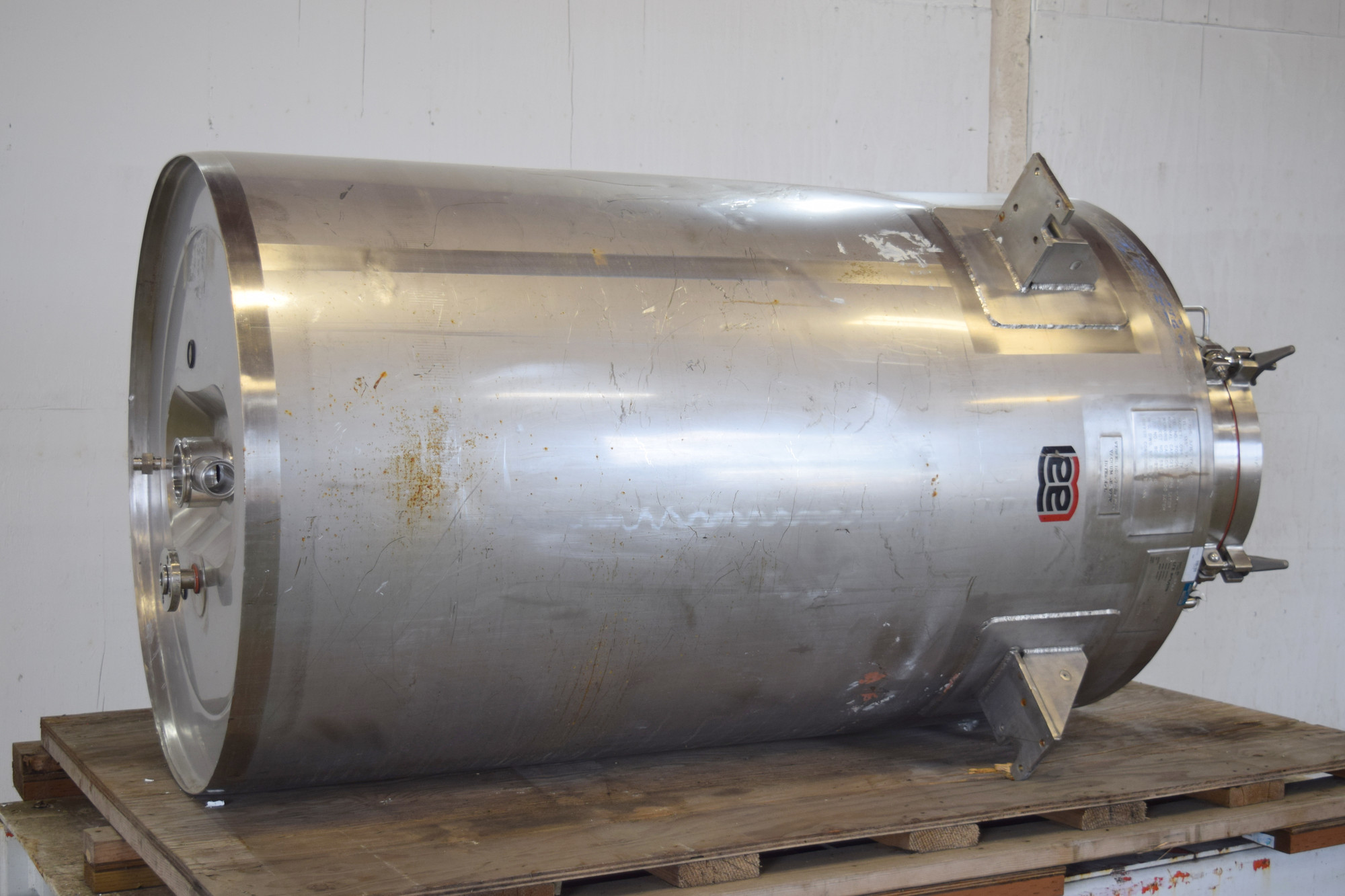 321 gallon Lee Industries #1000LU, Stainless Steel jacketed tank, 50 psi @ 302&deg;F internal, 100 psi jacket - Image 3