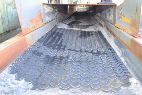 16" wide x 20' long, Belt Conveyor, traction type belting, 17" trough width, metal covers/lids, 3/4 HP - Image 5