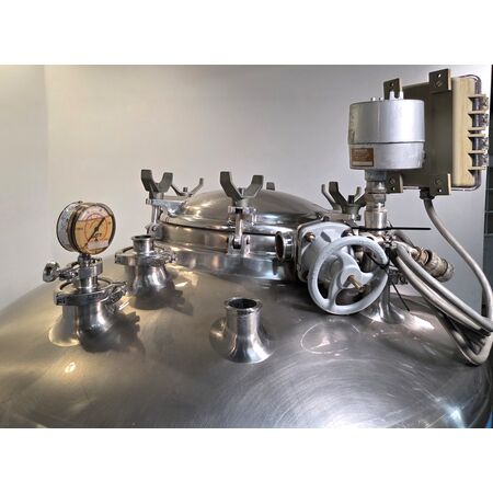 250 gallon DCI, Stainless Steel sanitary portable pressure tank, 950 liter, insulated, exterior level gauge - Image 4