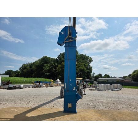 Universal Industries #U3TT-1800, bucket elevator, 13'-9" discharge height, 11" x 6" HDPE buckets, 2 HP - Image 4