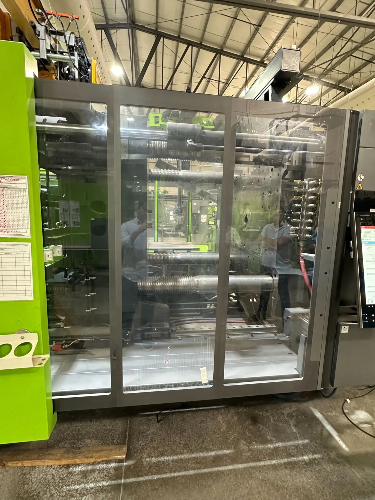 900 Ton, 47 oz., Engel #Duo-3660/900-speed, servo-hydraulic horizontal injection molder, 46.46" x 39.37" tie - Image 4