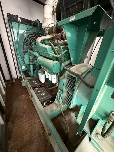 600 KW Cummins #DFGB, Diesel Generator Set, 1800 RPM, 480 Volt, 3PH, Power Command control, weather - Image 5