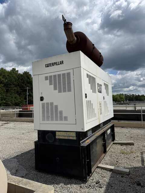 400 KW Caterpillar #3406C, Diesel Generator Set, 1800 RPM, 480 Volt, EMCP 2 control panel, weather enclosure - Image 3