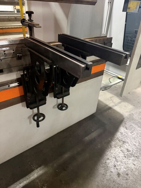 66 Ton, Ermak #Power-Bend-Pro-2100x66, CNC press brake, 6.9' overall, 67" between housing, 10.8" stroke - Image 6