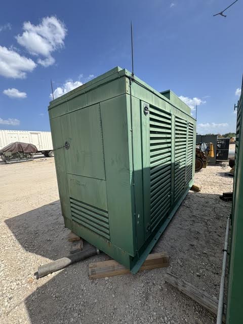 500 KW Cummins #500DFED, Diesel Generator, 755 HP, KTA19-G4 Engine, 277/480 Volts, weatherproof enclosure - Image 2