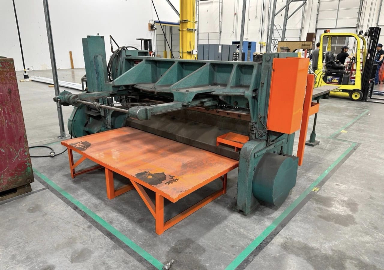 10 gauge x 6' Wysong #1072, mechanical squaring shear, 36" front operated power back gauge, 12 hold downs, 5 - Image 3