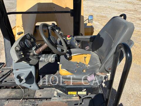 Caterpillar CB64, 9239 hours, S/N: CB500196, 2014 - Image 8