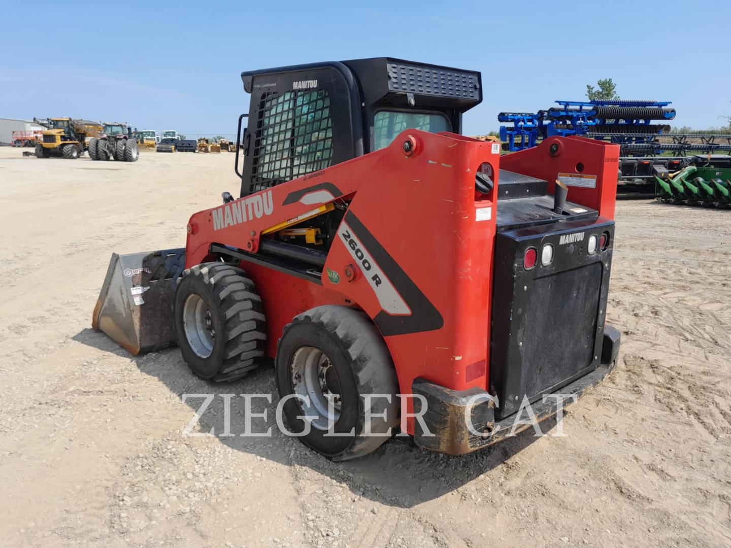 Mustang Manufacturing 2600R, Skid Steer Loader, 1306 hours, S/N: MAN2600RF0D206735, 2023 - Image 4