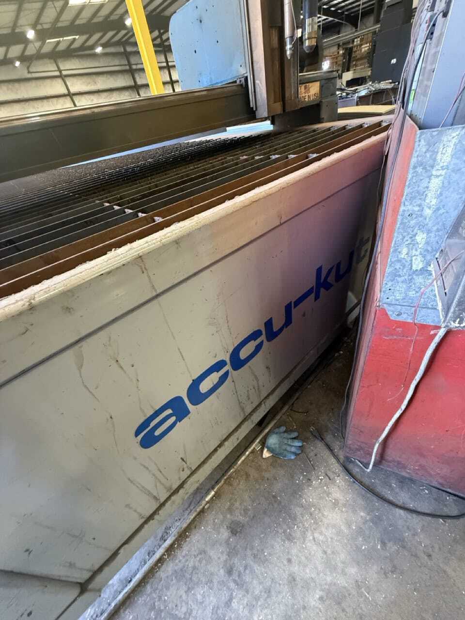 AKS #Accu-Kut, 6' x 24' CNC plasma cutting table, Hypertherm HPR260XD, 260 amps, downdraft table, 2" max cut - Image 5
