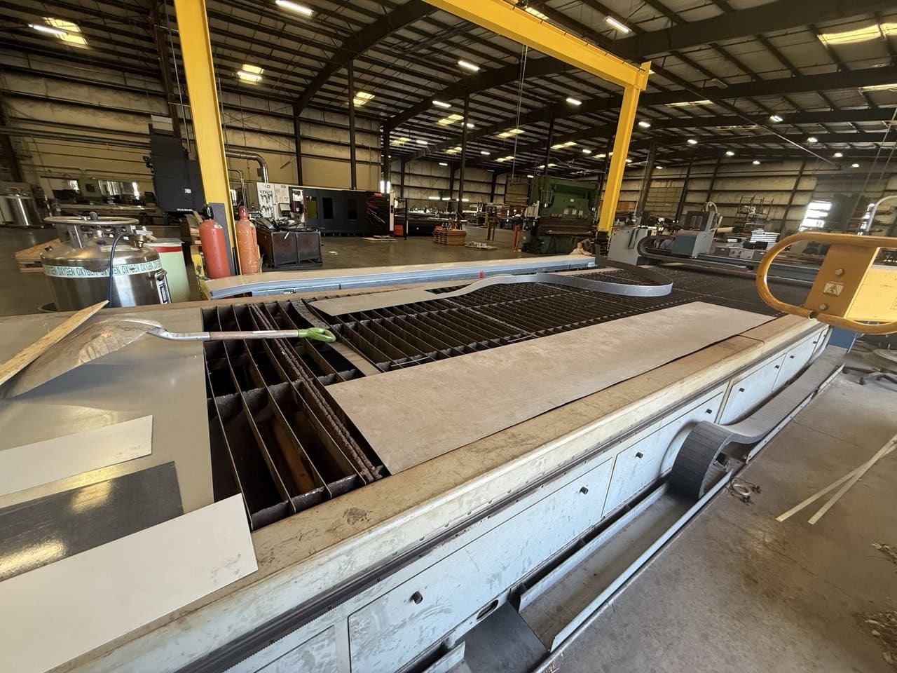 AKS #Accu-Kut, 6' x 24' CNC plasma cutting table, Hypertherm HPR260XD, 260 amps, downdraft table, 2" max cut - Image 6
