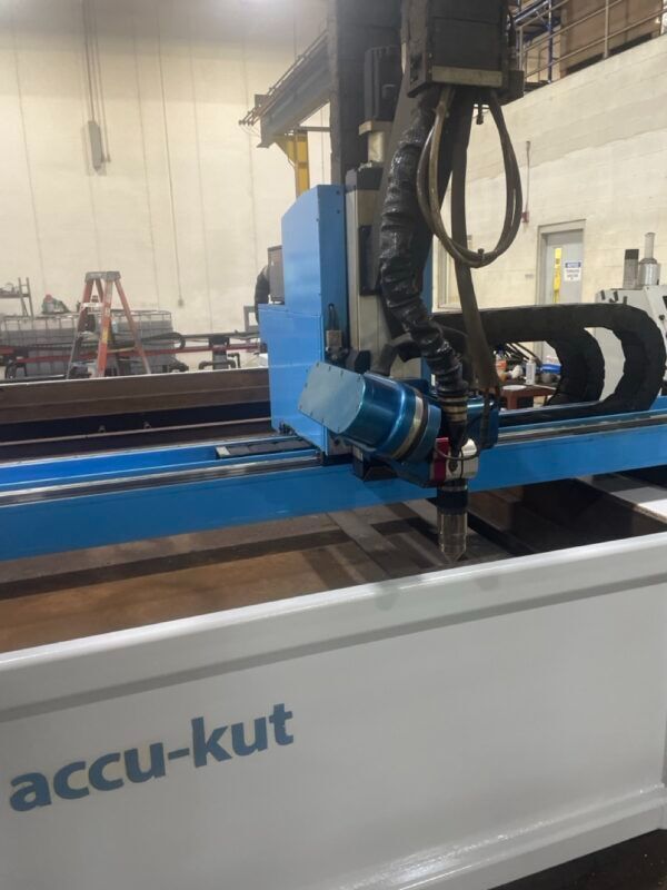AKS #Accu-Kut, 8' x 12' 5-Axis CNC plasma cutting table, Hypertherm XPR300, 300 amps, Robo-Kut bevel head - Image 3
