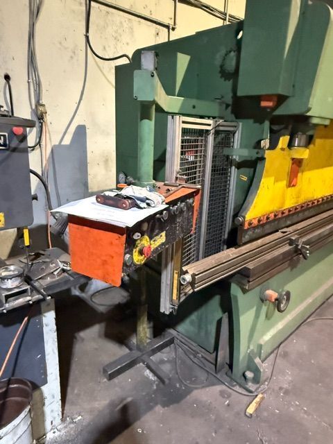 135 Ton, Haco #PPH-30135, hydraulic press brake, 10' overall, 102" between housing, 4.7" stroke, 9.8" throat - Image 2