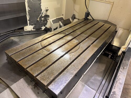 Mazak #VCN-700/40-IIHS, CNC vertical machining center, 30 automatic tool changer, 60.2" X, 27.6" Y, 25.6" Z - Image 4