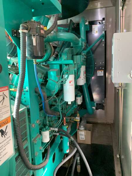 900 KW Cummins #DQFAC, diesel generator set, 277/480 Volts, 1490 HP @ 1800 RPM, QST30-G5 NR2 engine, 502 - Image 3