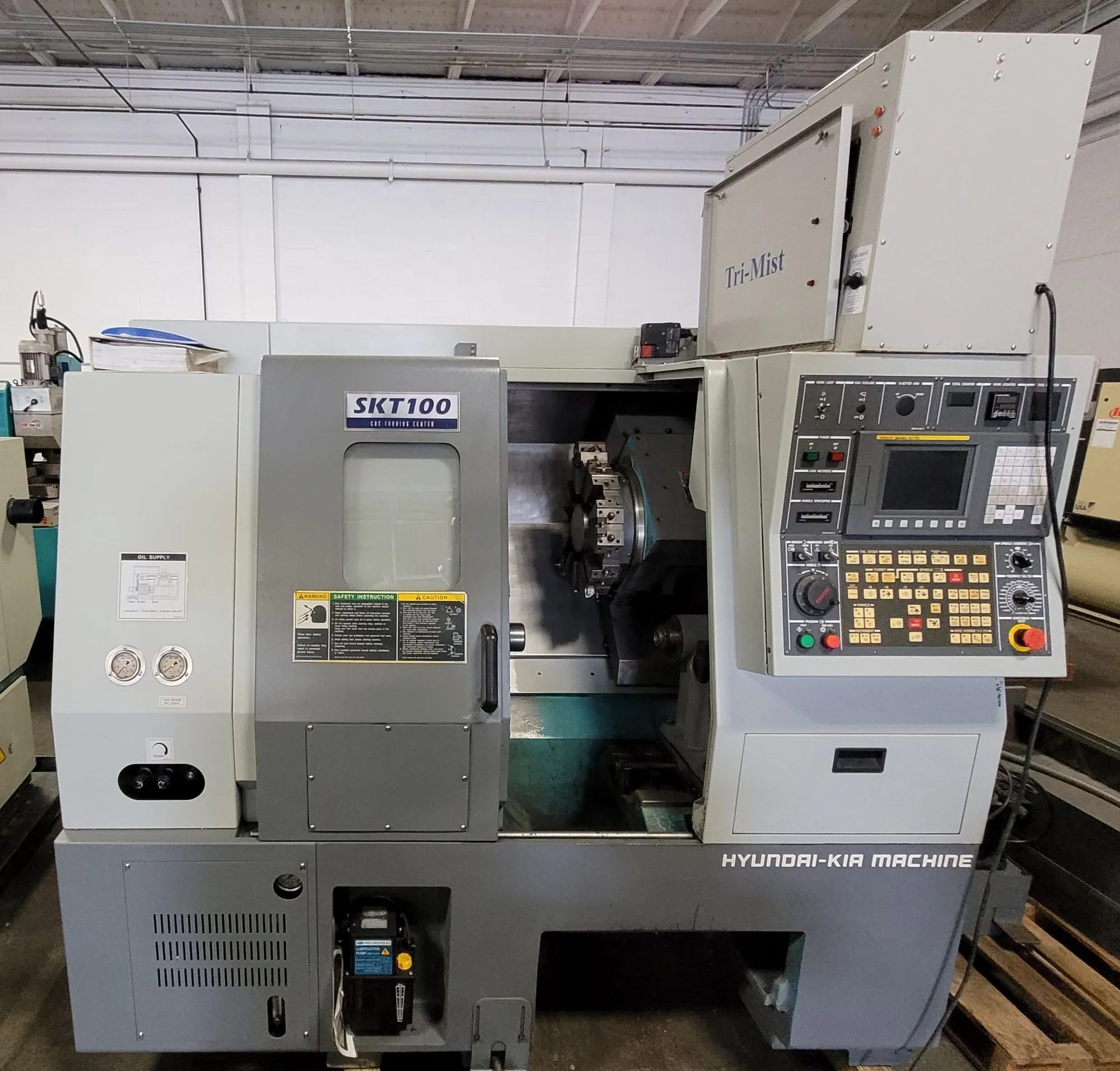 Hyundai Kia #SKT100, CNC Turning Center, 12-Position Turret, 6000 RPM, 21.7" Swing, 2008 - Image 4