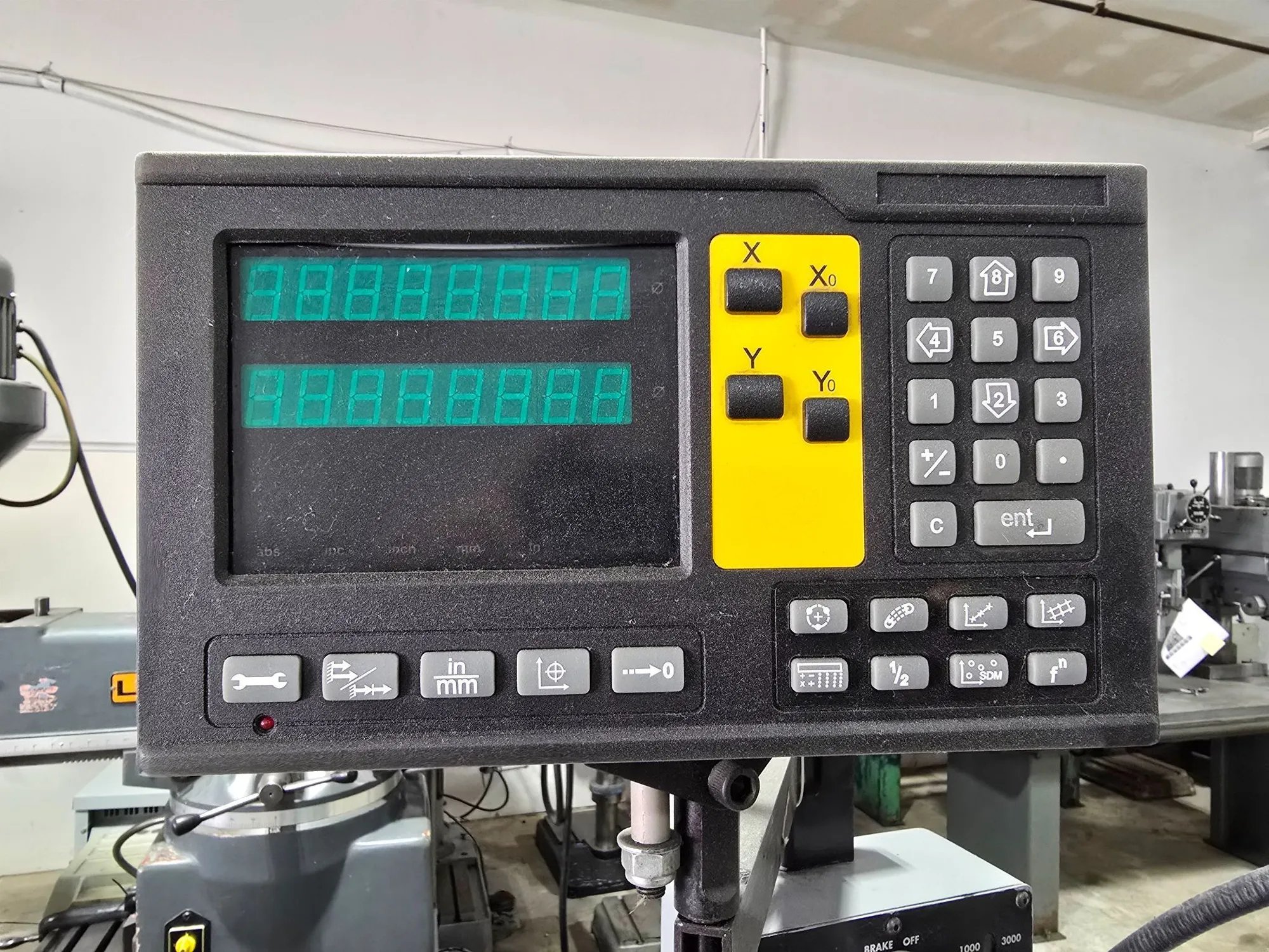 Hardinge #HLV-H, Wide Bed Tool Room Lathe, 11" Swing, 2-Axis digital read out, 4" 3-Jaw Chuck, Quick Change - Image 4