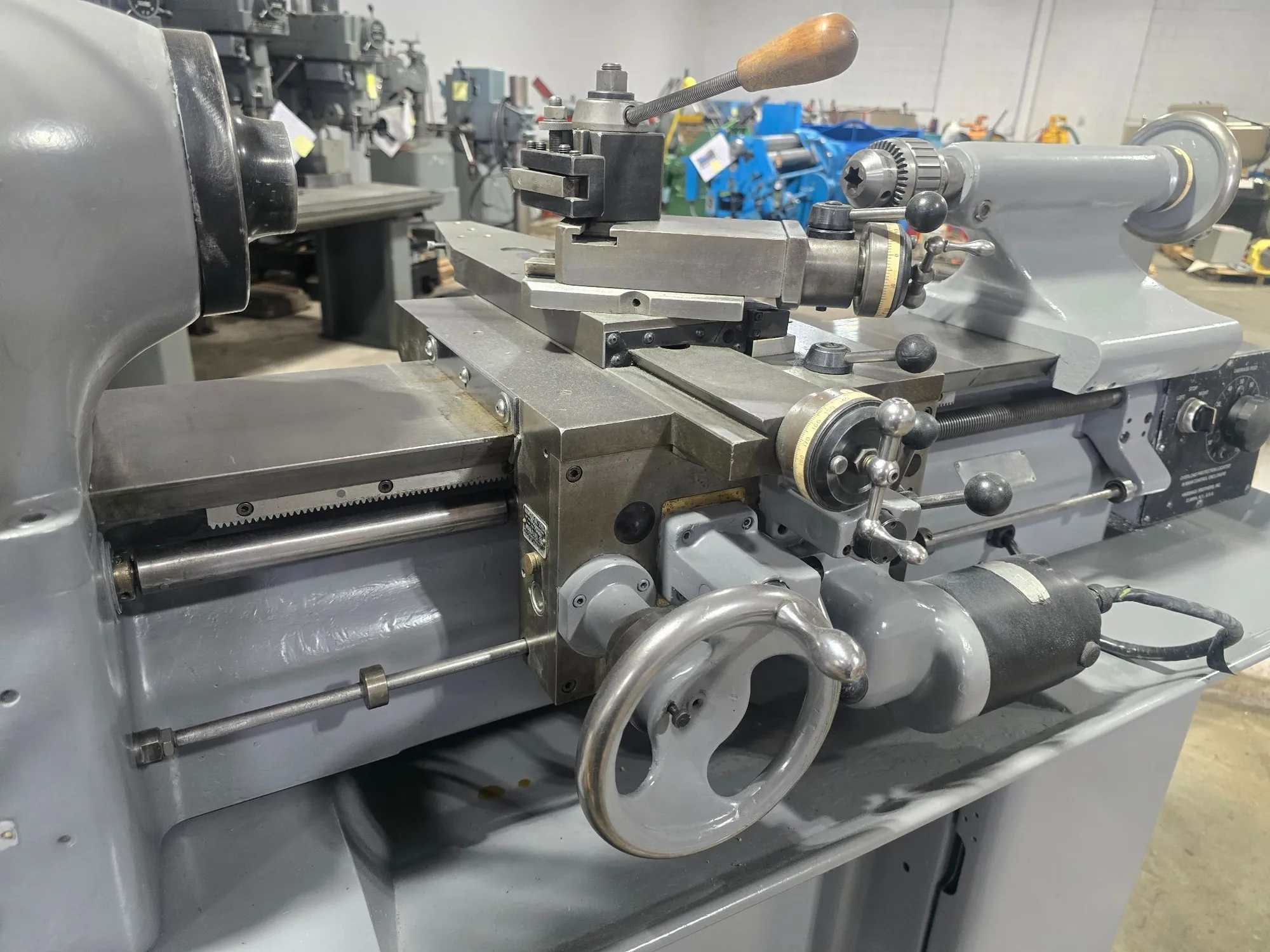 Hardinge #HLV-H, Wide Bed Tool Room Lathe, 11" Swing, 2-Axis digital read out, 4" 3-Jaw Chuck, Quick Change - Image 9