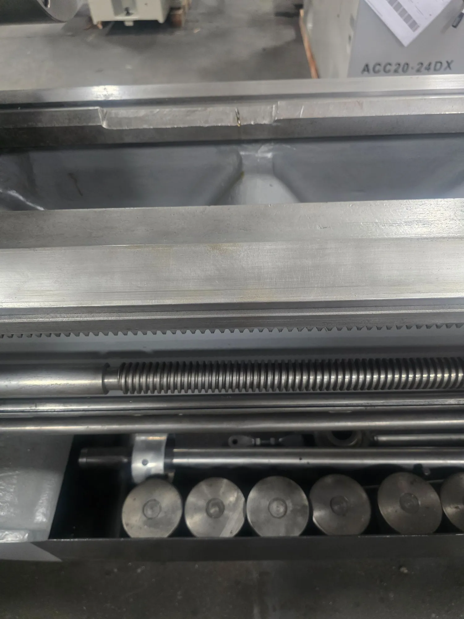 19" x 78" LeBlond #19-Regal, Engine Lathe, 10 HP, 38-1500 RPM, 1-49/64" Bore - Image 3
