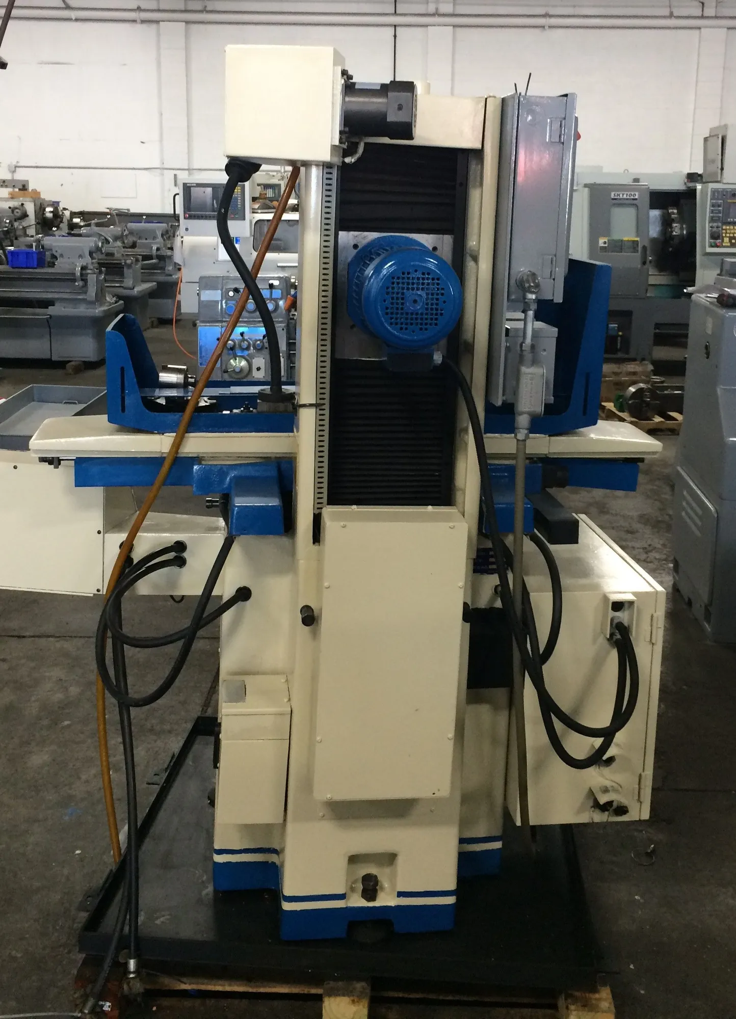 Clausing #CSG-618ASD-II, Surface Grinder, 6" x 18" Table, 2 HP, 3-Axis Automatic, 2007 - Image 3