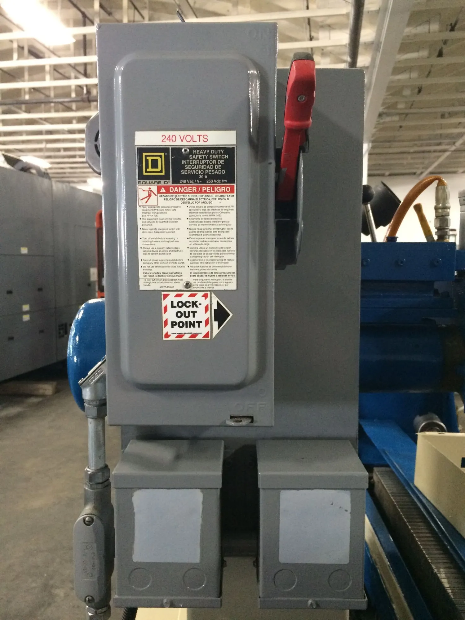 Clausing #CSG-618ASD-II, Surface Grinder, 6" x 18" Table, 2 HP, 3-Axis Automatic, 2007 - Image 6