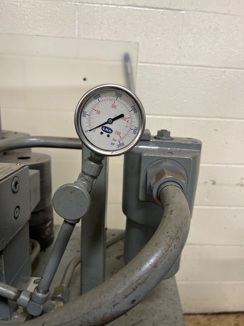 Sack & Kiesselbach #1000TO, Hydraulic Press, 480 V., 3 Phase, 40" x 80" x 60", 1957 - Image 9