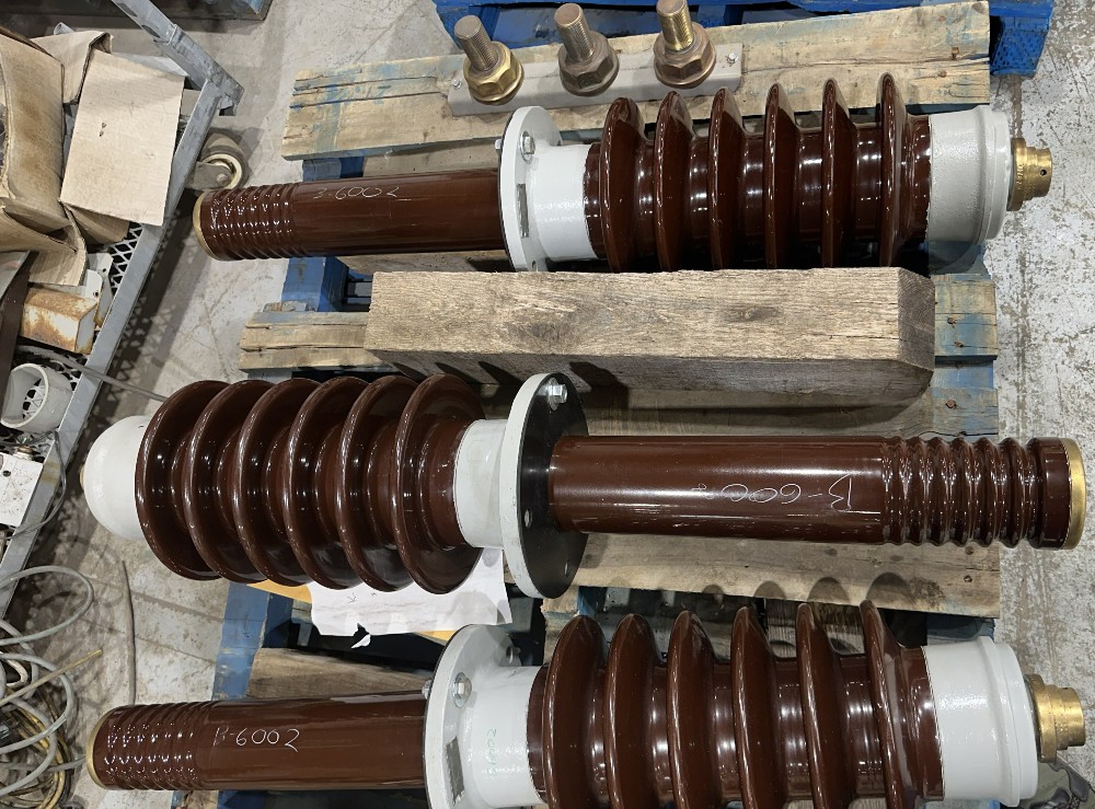 15 KV, Canadian Ohio Brass Co. Ltd., Condenser Bushing, HV, 1200 Amp, Class 15, GK 10 - Image 3