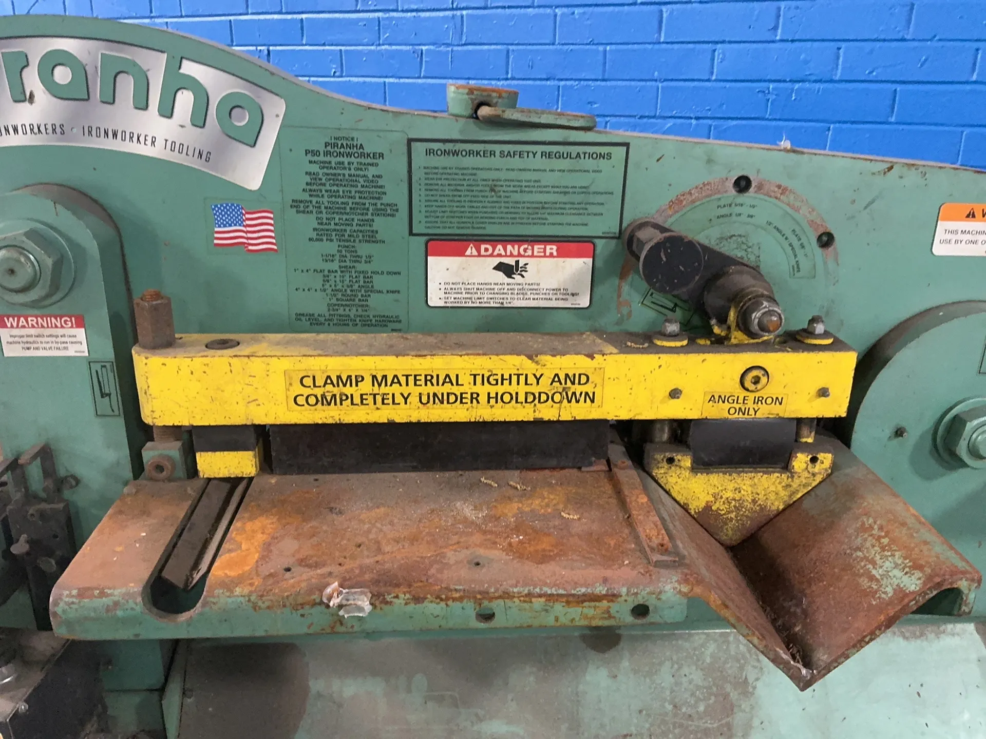5" x 5" x 3/8" Piranha #P50, Hydraulic Ironworker, 60,000 PSI, 50 Ton Punch, 10 HP, 1725 RPM, 460 V. - Image 3