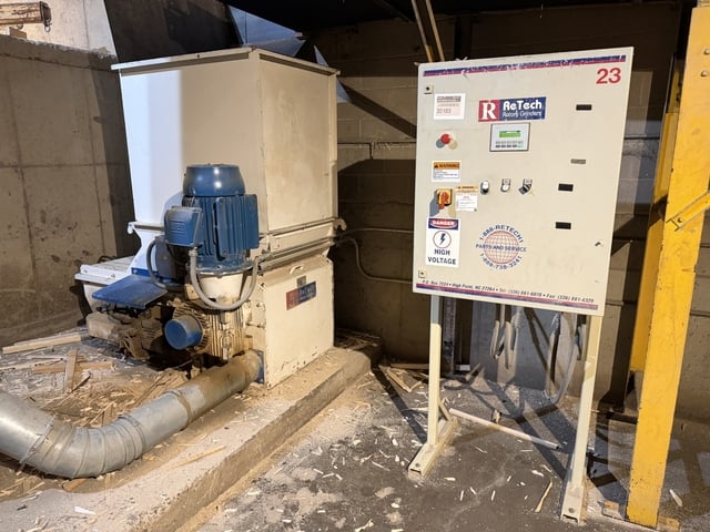 Vecoplan #RG32ANIV, Vertical Wood Waste Grinder - Image 1