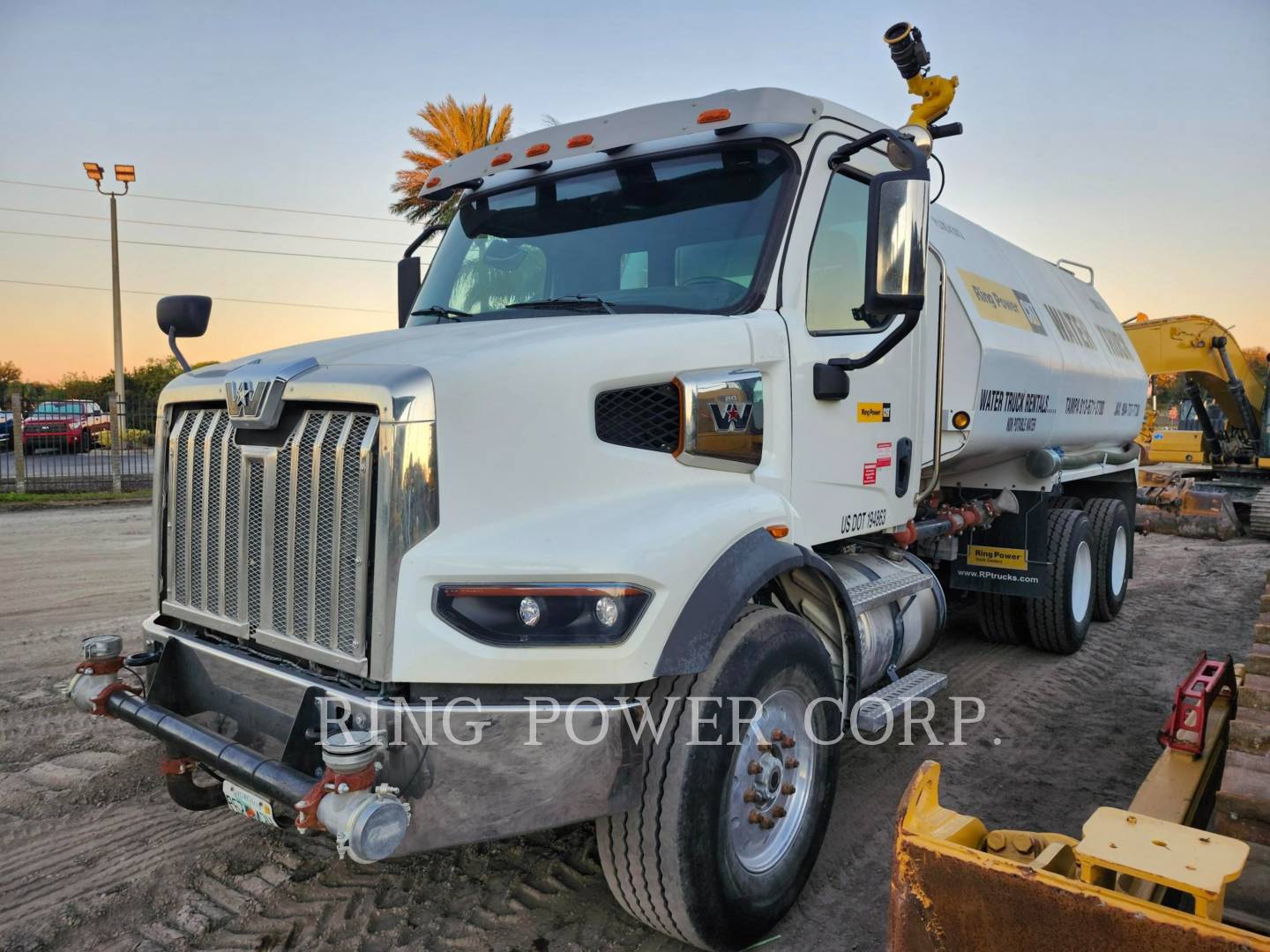 United WT5000, Water Truck, 11023 hours, S/N: PLUE4297, 2023 - Image 1