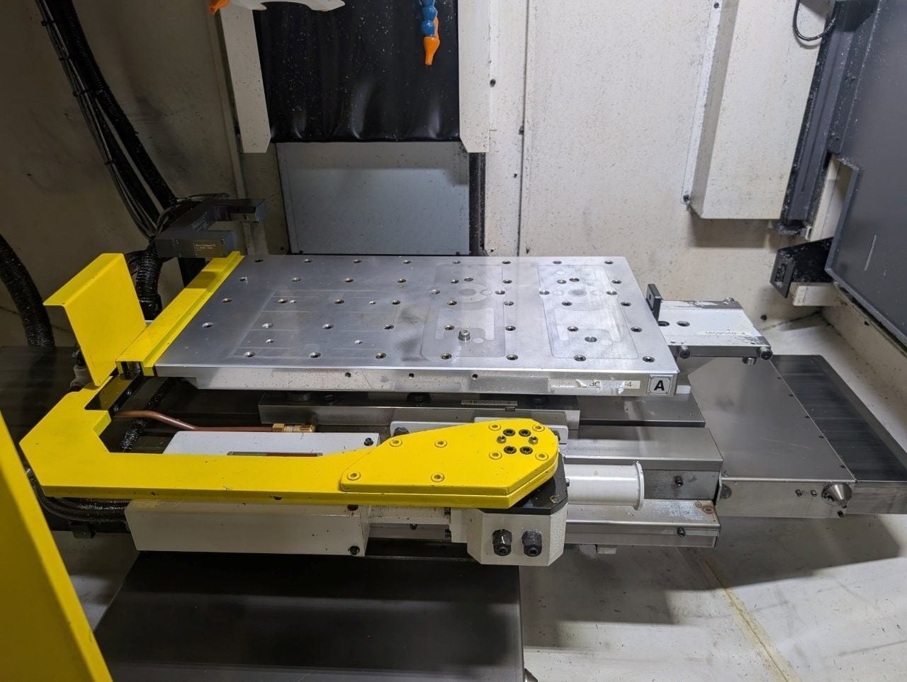 Fanuc #Robodrill-Alpha-D21LiB5, CNC drill & tap, 21 ATC, 27.55" X, 15.75" Y, 12.99" Z, 24,000 RPM, BT30 - Image 5
