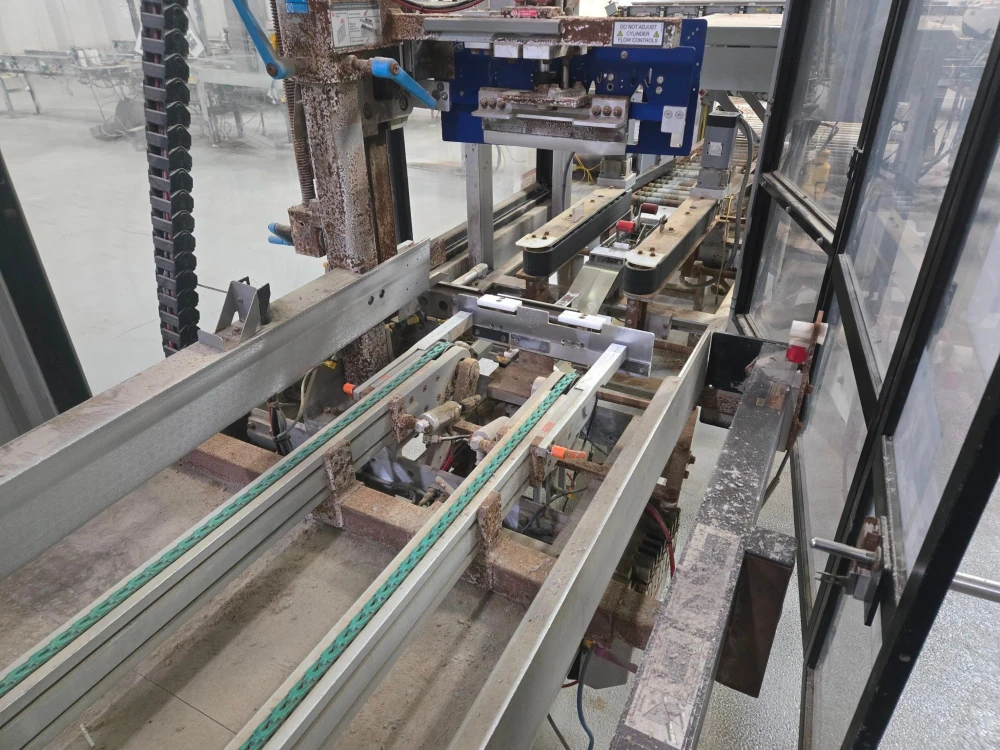Wexxar #WF20T, case erector w/ 2 outfeed conveyor systems and 2 w, 20 CPM - Image 3
