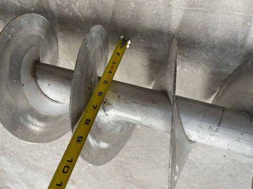 8.5" diameter x 7.2' long, standard pitch Stainless Steel screw auger, 4.5" pitch - Image 5