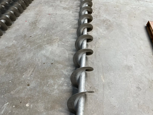 9" diameter x 8' long, standard pitch Stainless Steel screw auger, 5" pitch (2 available) - Image 3