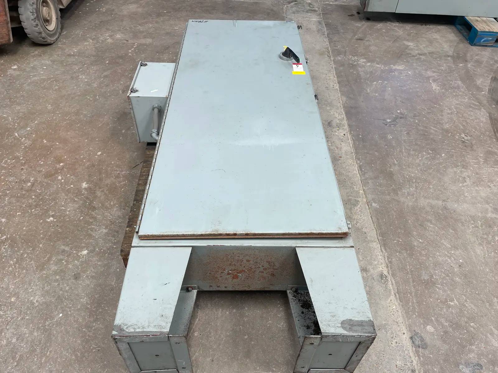 Ram Industries, screw compressor motor starter, 250 HP, 460 Volts, 300 FLA, 60 Hz., 3 phase (2 available) - Image 3