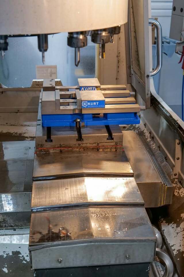 Haas #VF-1D, CNC Vertical Machining Center, 20" X, 16" Y, 20" Z, 26" x 14" table, 20 HP, 7500 RPM, CAT-40, 20 - Image 8