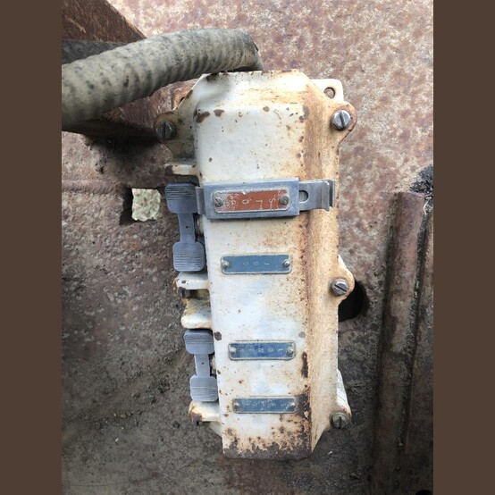 Portable Reciprocating Plate Feeder, 20" width x 10.5' long discharge plate, 11' x 7' hydraulic dumping - Image 10