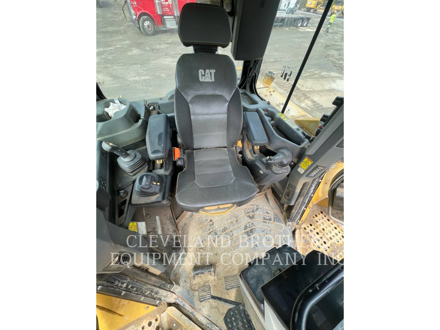 Caterpillar D6 LGP VP, 5700 hours, S/N: RDC00692, 2020 - Image 8