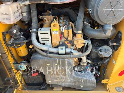 Cat 236D3 C3H2, Skid Steer Loader, 2407 hours, S/N: KXL02626, 2023 - Image 7