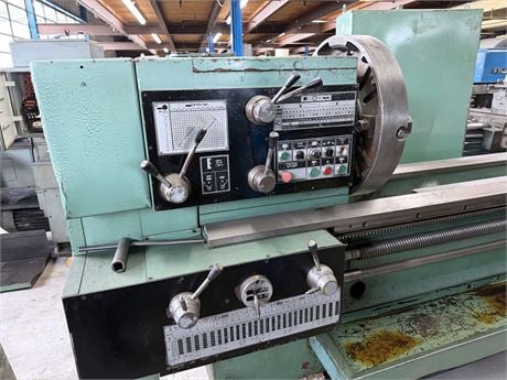 25" x 312" TOS #SUS63, engine lathe, 15" swing over cross slide, 3.5" bore, 30 HP, 9-1120 RPM, 26" 4-jaw - Image 4